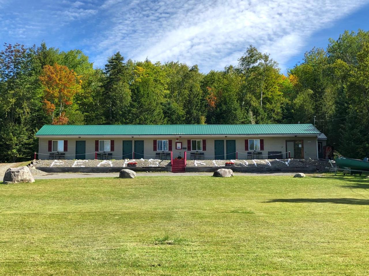 Peaks Kenny Lodge Dover-Foxcroft Εξωτερικό φωτογραφία